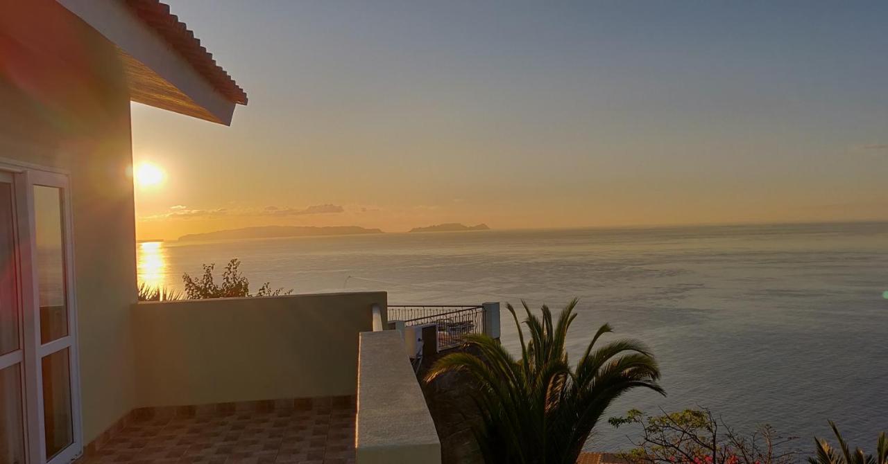 קאניקו Garajau House - Sunrise To Sunset Ocean View Villa מראה חיצוני תמונה